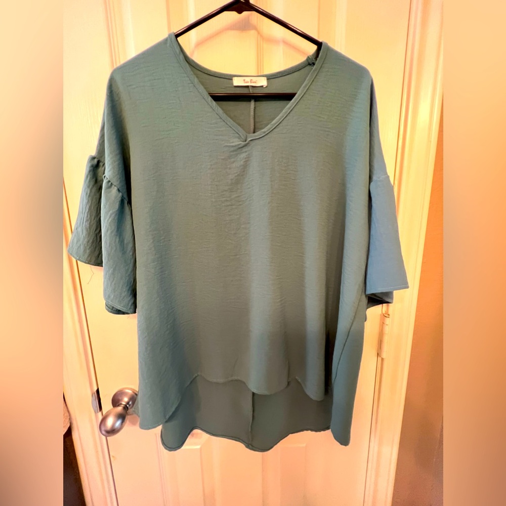 Tres Bien Blue V-Neck Short Sleeve Blouse, Size Small